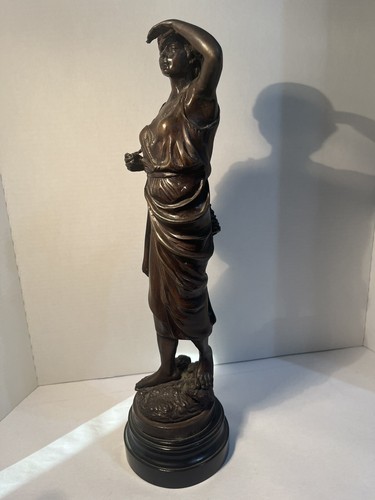 Cesto di frutta, statua in bronzo e base" EUGENE LAURENT ""Pecheuse"" 1890 - Foto 4 di 10