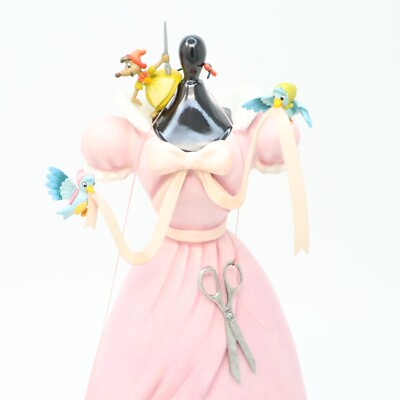 r*2様 WDCC シンデレラ ラブリー・ドレス WDCC Cinderella Dress A Lovely Dress For Cinderella LE 1509