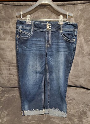 Myth Of Jade Jean Capris Preowned Size 16