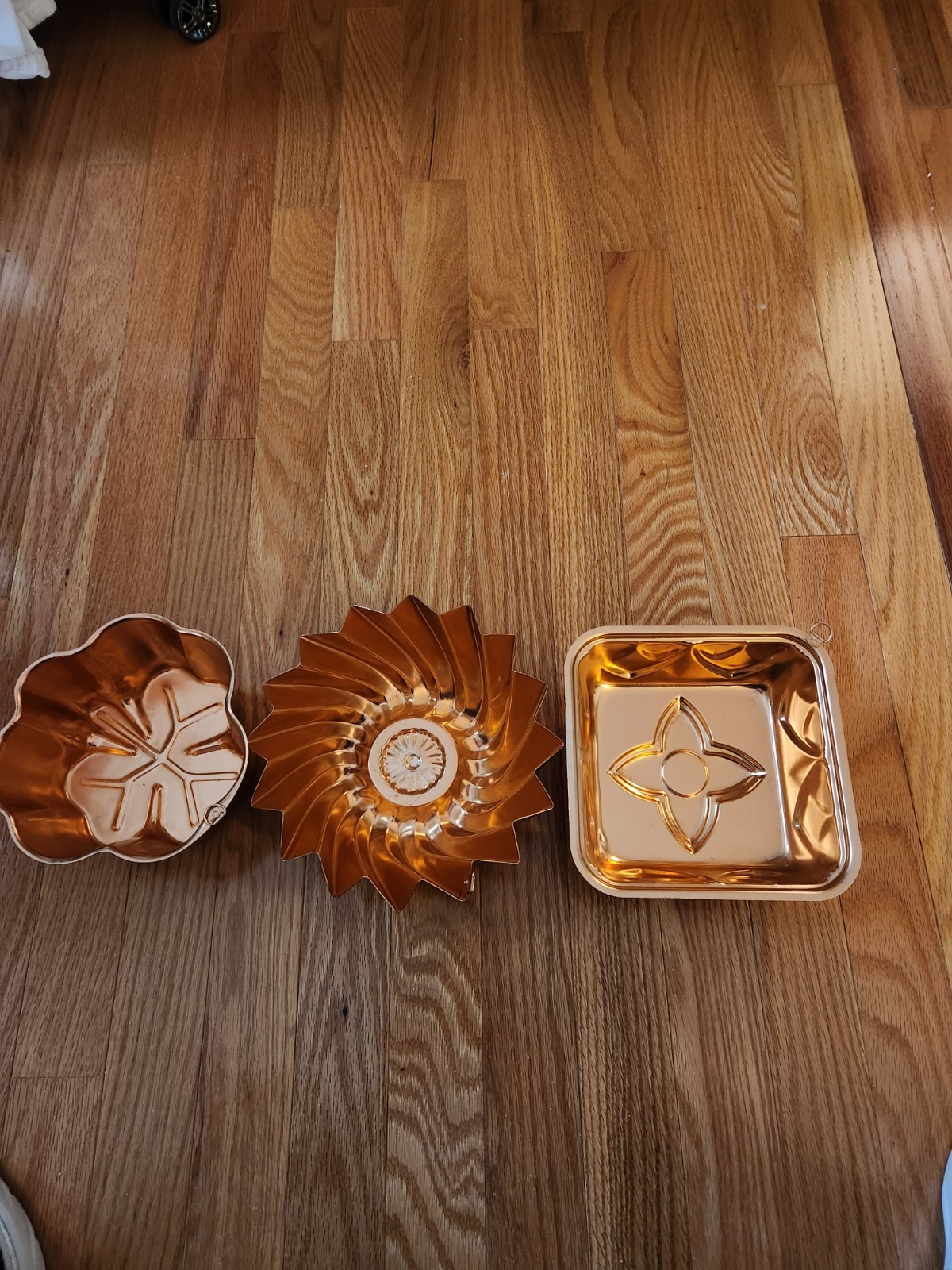 Copper Tone Jello Shaped Molds Set of 3 That Hang, When Not Using. Holiday Needs