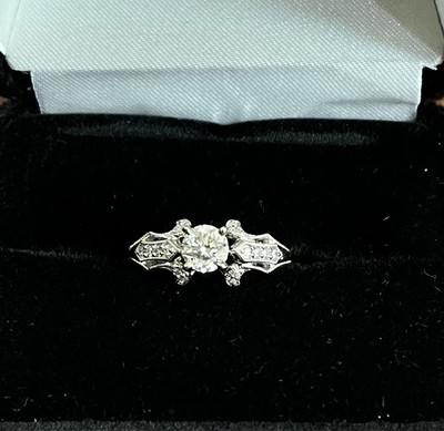 Unique White Gold Diamond Ring   0.73ct Center + 16 Accents   Size 7.5