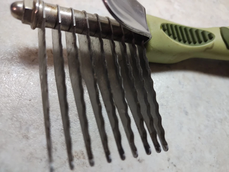 Coastal Pet - Safari - Pente desmatador de cachorro para curso e cabelo longo  - Imagem 2 de 4