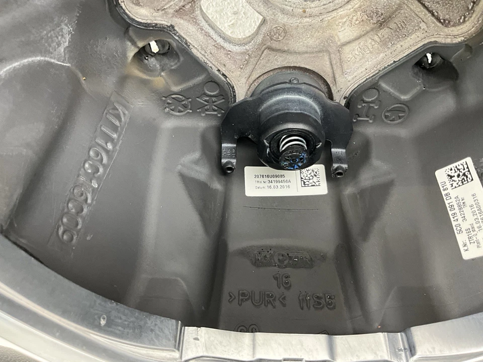 Volkswagen Passat 2016 volante con interruptores 5C0419091DB81U OEM Foto 4 de 4