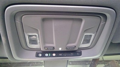 Used Front Upper Center Console fits: 2021 Chevrolet Silverado 2500 pickup roof