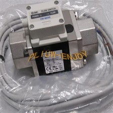 1PCS NEW SMC PF3W540-04-1T Digital flow switch