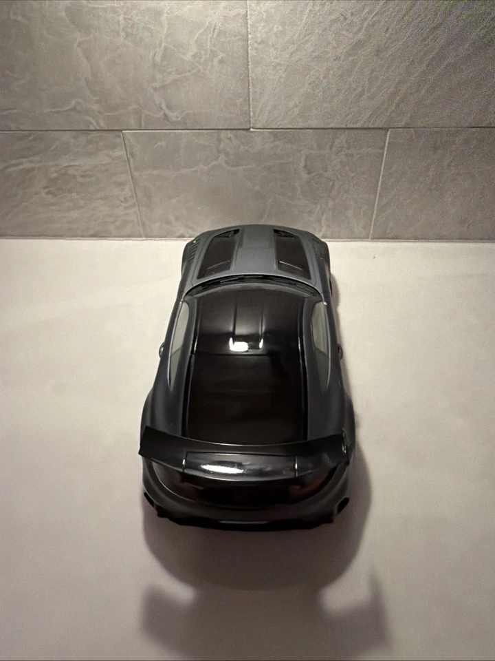 Mercedes Benz AMG GT Blackseries GT Spirit 1:18 (1093)/(1300) roto Foto 4 de 4