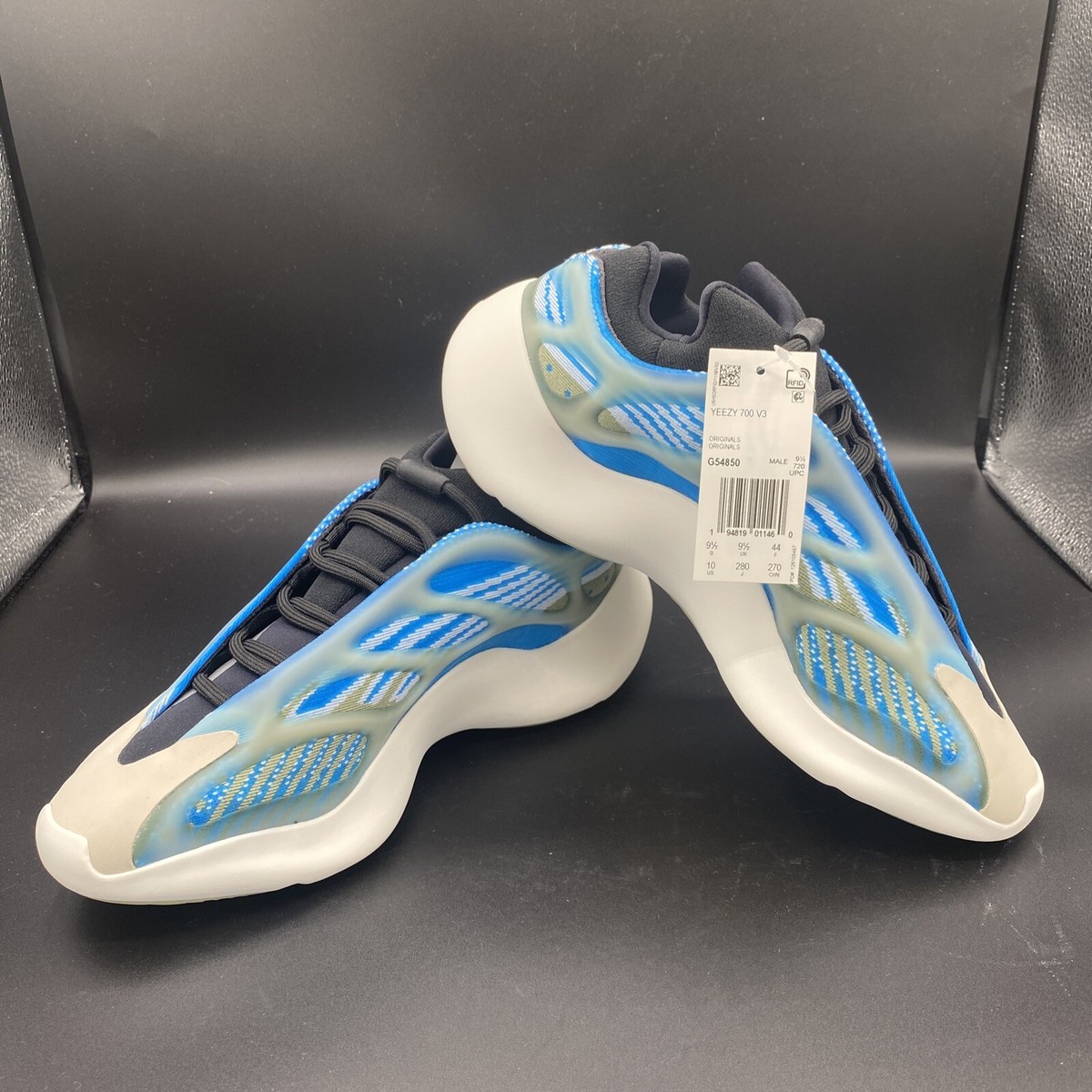 Adidas Yeezy 380 Azareth Adidas Yeezy Boost 700 V3 