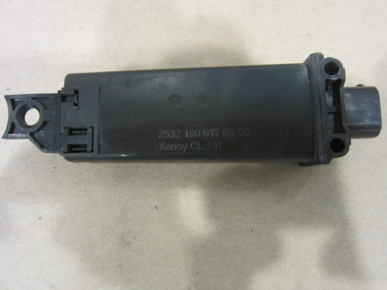 Ferrari, Maserati - Tire Pressure Monitoring System Antenna(TPMS). Part# 224562