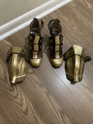 BATMAN V SUPERMAN WARNER BROS WONDER WOMAN METALLIC WEDGE SHOES Size 7