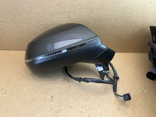 2018 2019 2020 AUDI Q5 SQ5 PASSENGER RIGHT SIDE MIRROR BLIND SPOT ALERT DIM OEM