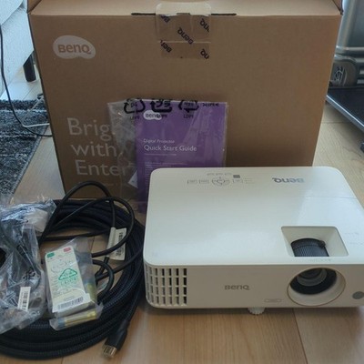 BenQ TH585 Gaming Beamer, HDMI, VGA, Fernbedienung, gebraucht