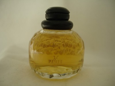 **Saint Laurent, Yves -  Paris - (runde Ausführung) - 7,5ml - sehr selten L@@k