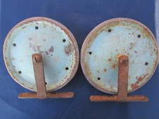 2 roues voiture à pédales ancienne jouet enfant support fer et pneus D. 16,7 cm