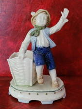Grazioso Vaso Antico IN Ceramica - Piccolo Ragazzo A Cestino