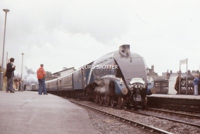 B397S 35mm Slide LNER Class A4 4498 Sir Nigel Gresley @ Horsforth (MG)