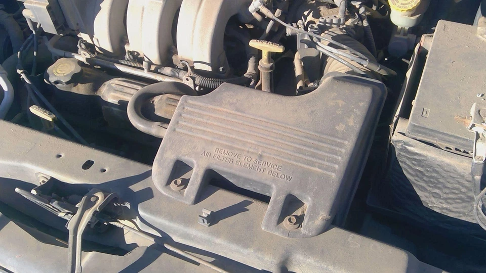 Caja de filtro de admisión de aire completa Voyager 96-00 carcasa con tubo OEM 3,3 L 4612225 Foto 4 de 4