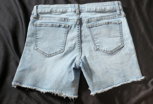 Gap Girls Stretch Midi Denim Shorts Light Wash Size 14 - Picture 2 of 8