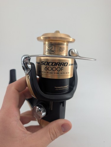 Carrete giratorio de agua salada Shimano Socorro 6000F muelle de pesca costa - Imagen 2 de 6