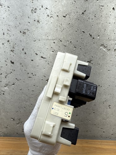 2003 - 2008 Infiniti FX35 Fuse Box Relay Control Module P: 284B7CG005 OEM - Picture 6 of 10
