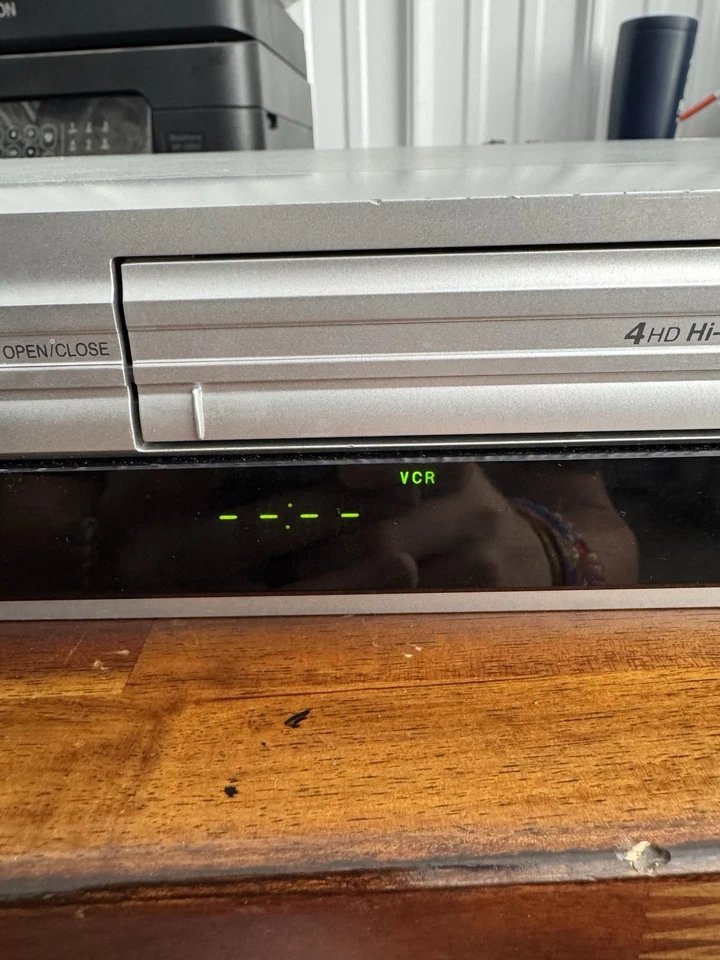 Zenith XBV443 DVD/VCR Combo Reproductor VHS Sin Control Remoto Probado Funciona Foto 3 de 4