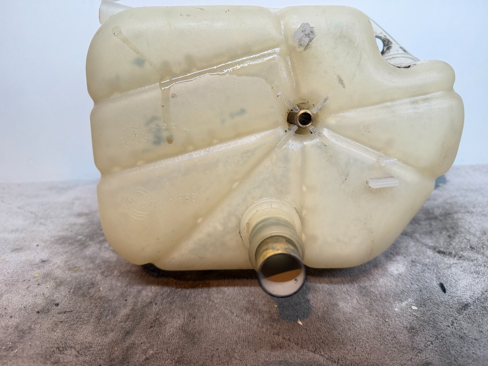 2003-2012 Maserati Quattroporte M139 Coolant Expansion Tank Reservoir OEM