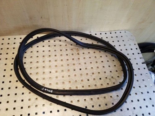Tailgate seal rubber
