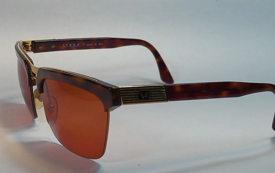 Óculos de sol Florence Vogue vo 2003 excelente vintage feito na Itália novo  - Imagem 2 de 4