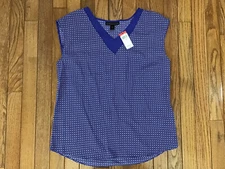 New Attention Blue White Geometric Sleeveless Blouse Size S Polyester V-Neck