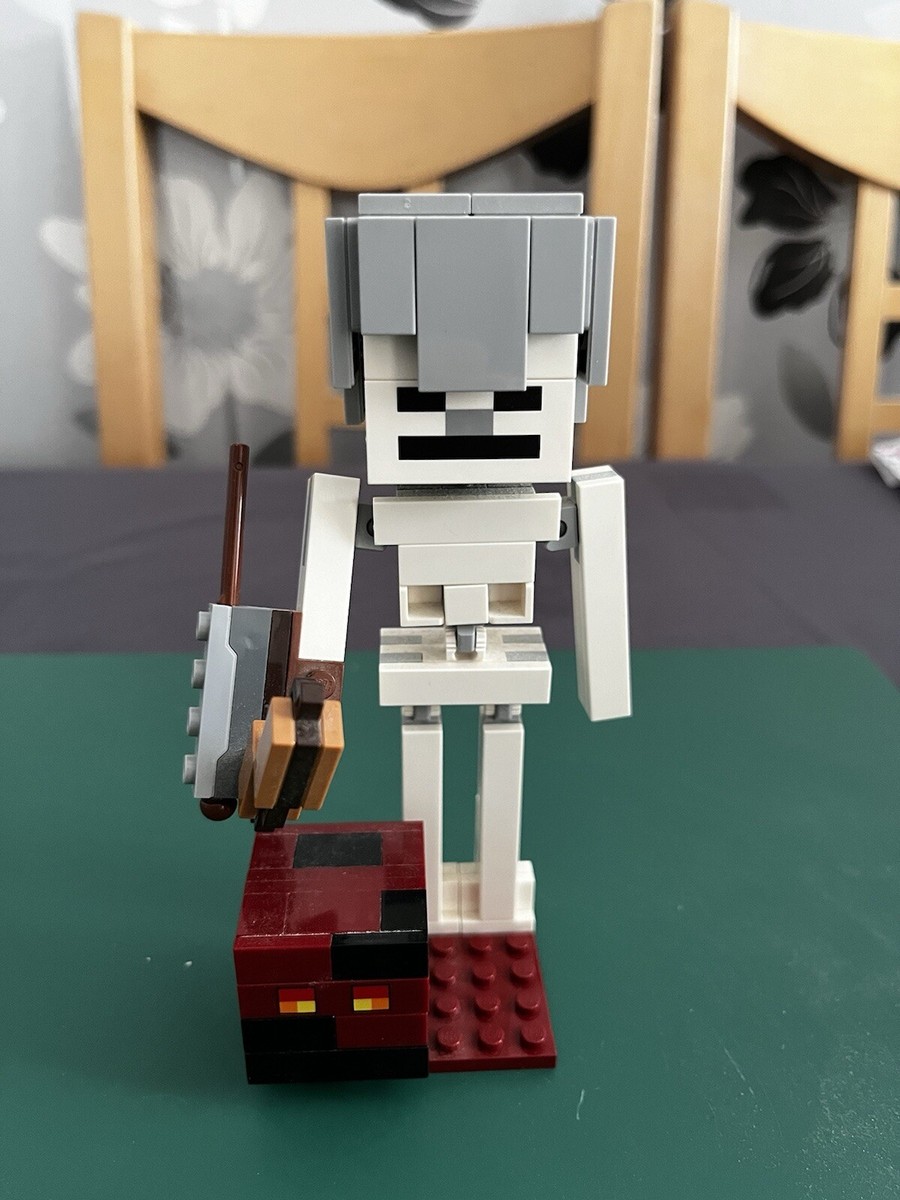 LEGO Minecraft: Skeleton BigFig with Magma Cube (21150