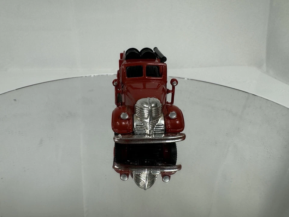 1939 Ward LaFrance Fire Truck No HF 430 High Speed Die Cast Truck 1:64 Scale - Image 2 of 4