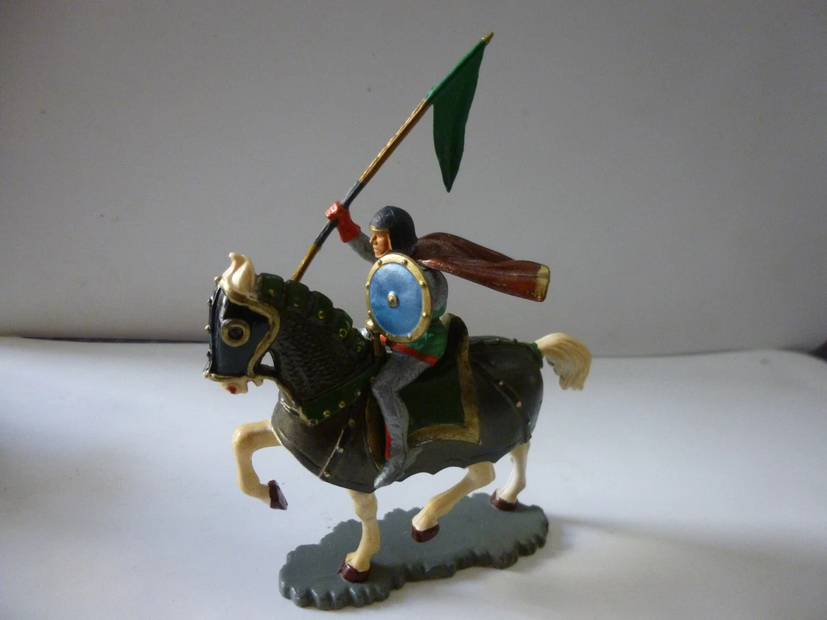 Soldats infanteries Starlux Moyen Age