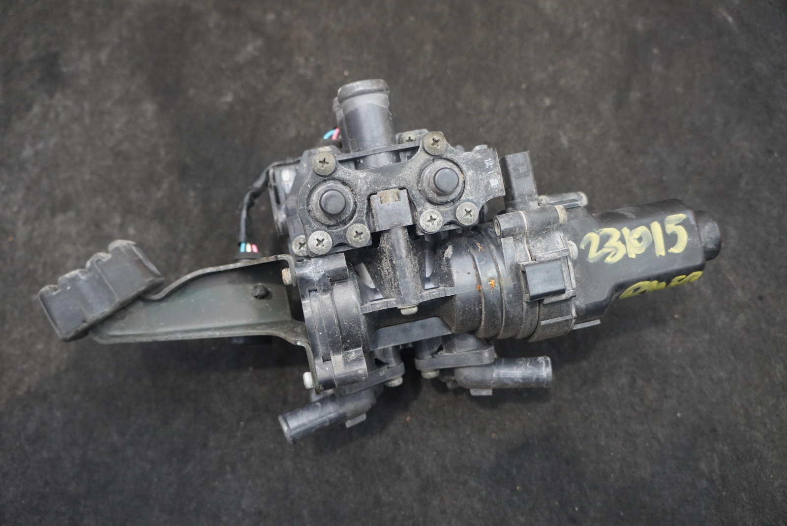HVAC Heater Water Control Valve 3D1959617C Bentley Continental GT 2005 Spur GTC