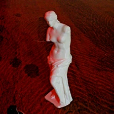 Venus de Milo – by Alexandros of Antioch – Miniature Statue – 6 Inches