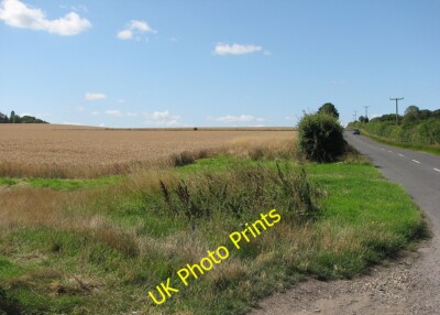 Foto 6x4 Up Granham's Road im August Cherry Hinton Blick über einen Weizenf c2015