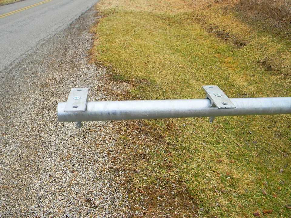 Snowplow and vandal resistant, 48" long arm, rotating mailbox post system. - Image 4 of 4
