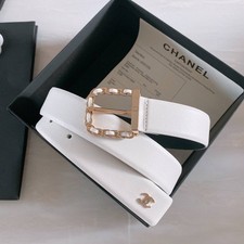 Chanel belt, women's white, gold-plated leather. Made of high-quality leather.