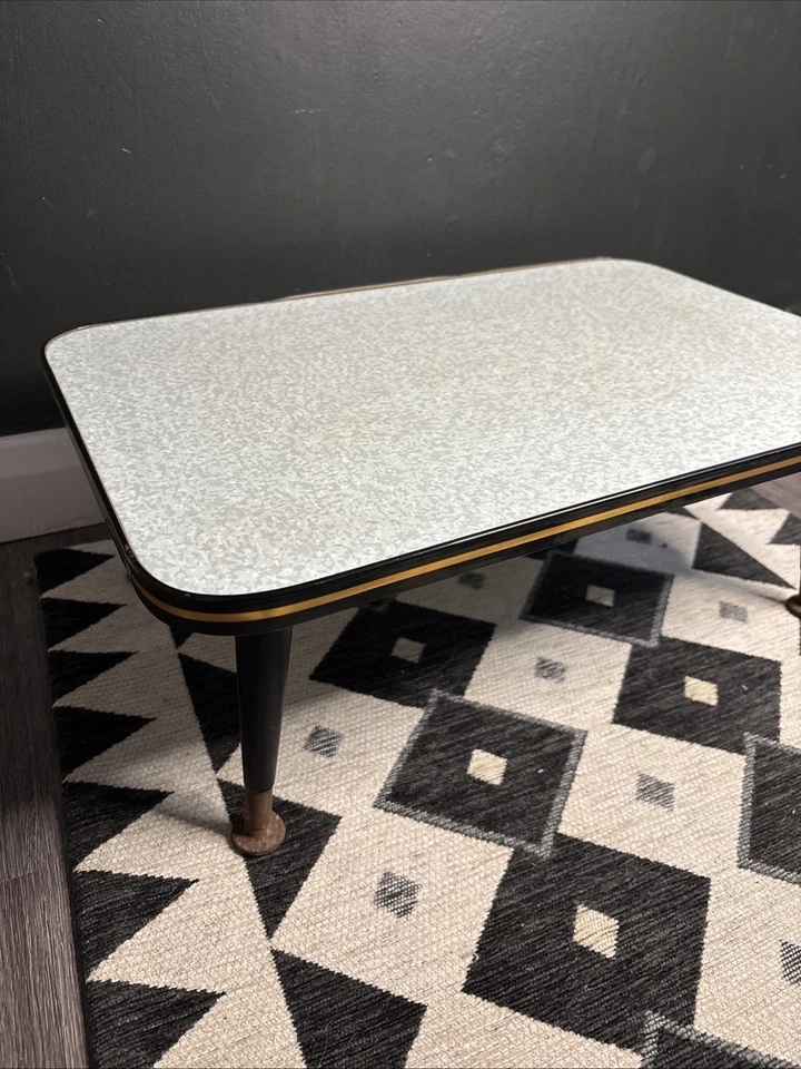 Vintage 1960s Mid Century Grey Specked Side Table Plant Stand Gold Trim Formica - Image 2 of 4