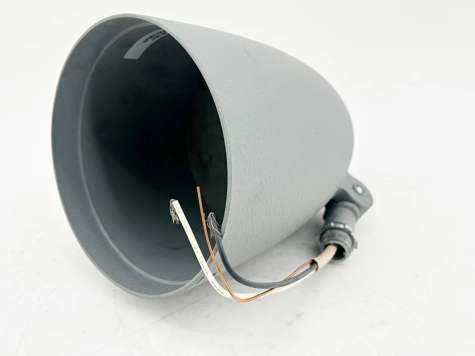 Nova luminária Philips 3800 Bullet Series cinza rugas - Imagem 3 de 4