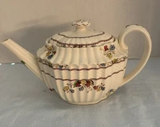 Copeland Spode Cowslip Teapot Chelsea Wicker 32oz.