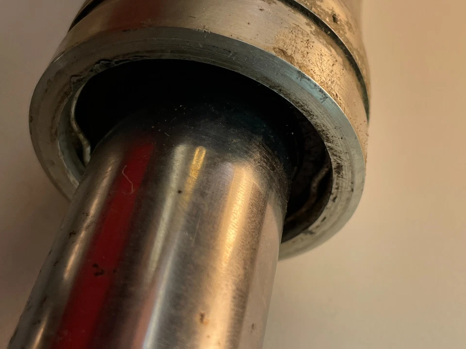 Honda CR125M Elsinore 1975 horquillas de 31 mm HM360 1974 fabricante de equipos originales Foto 4 de 4