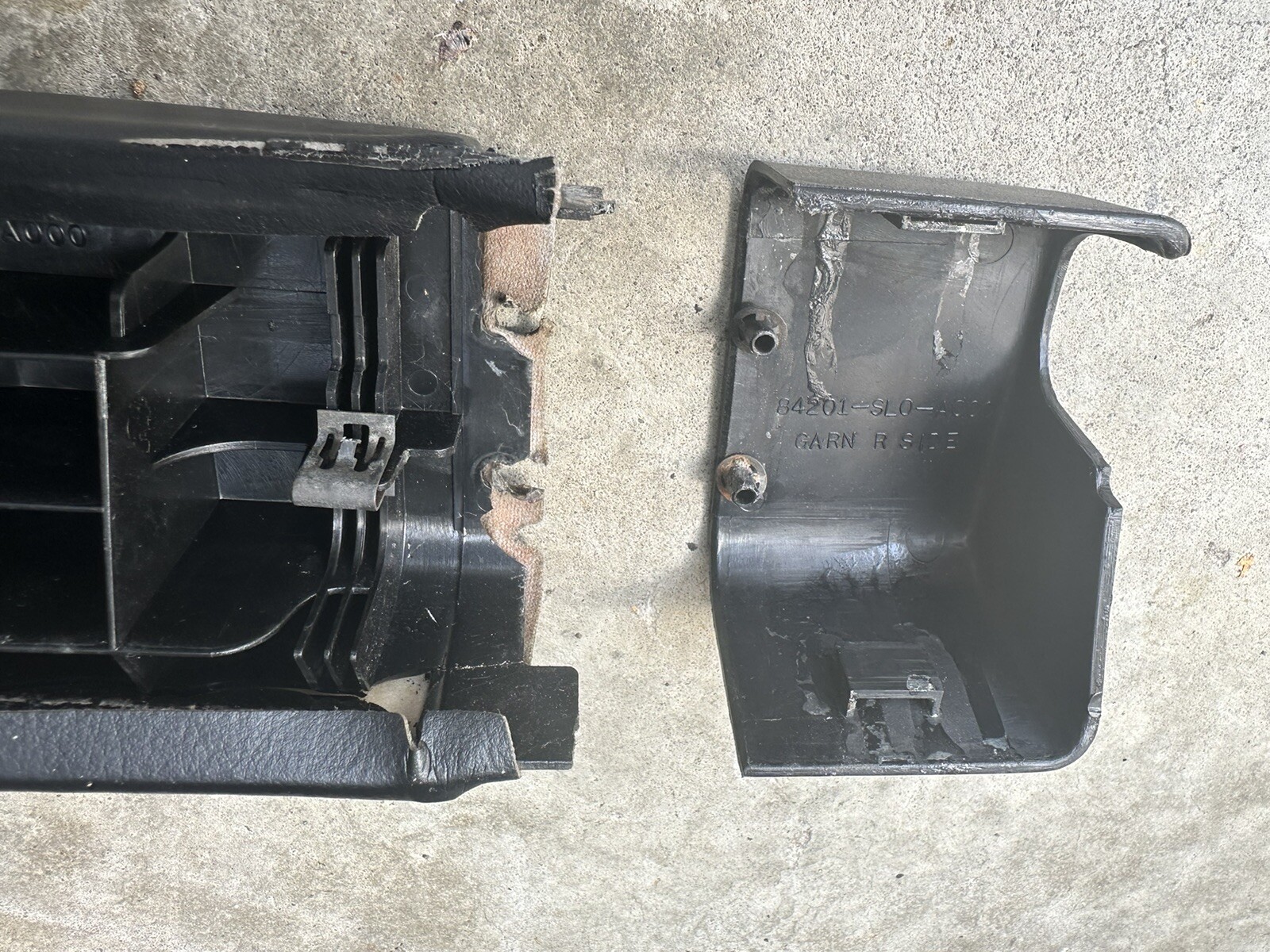 HONDA ACURA NSX 1990-2005 Right Side Black Garnish OEM 84201-SL0-A01ZA LHD
