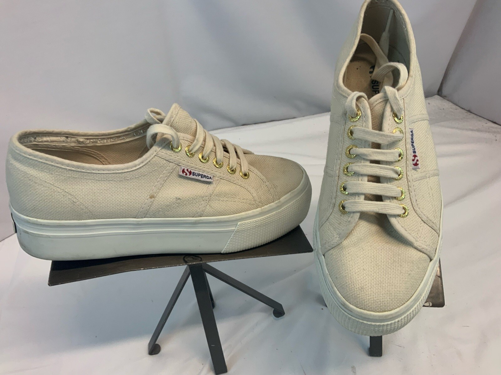 superga ivory