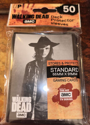 walking dead card sleeves Sleeves: The Dead: Carl Juguetes y Juegos This crew neck shirt is comfortable and lightweight Ultra Pro ULP85060 Walking Dead