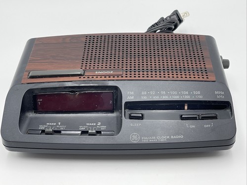 Vintage GENERAL ELECTRIC AM/FM Clock Radio 7-4621A w/2 Wake Times Fully ...