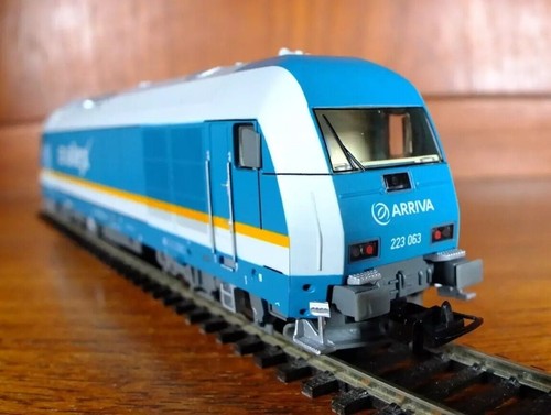 Piko 57591-2 HO gauge BR 223 / Eurorunner diesel locomotive in Arriva Alex liver - Picture 5 of 17