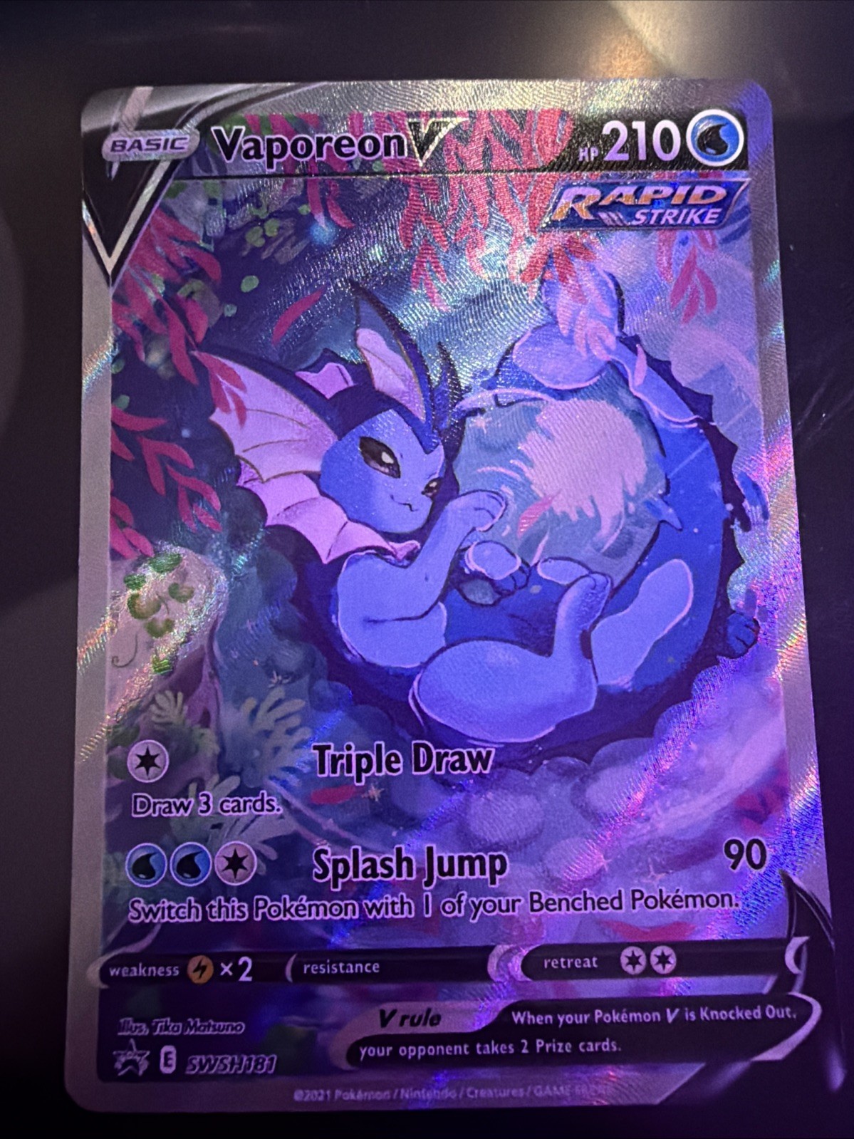 Pokémon TCG Vaporeon v SWSH181 Black Star Promo Holo Card NM