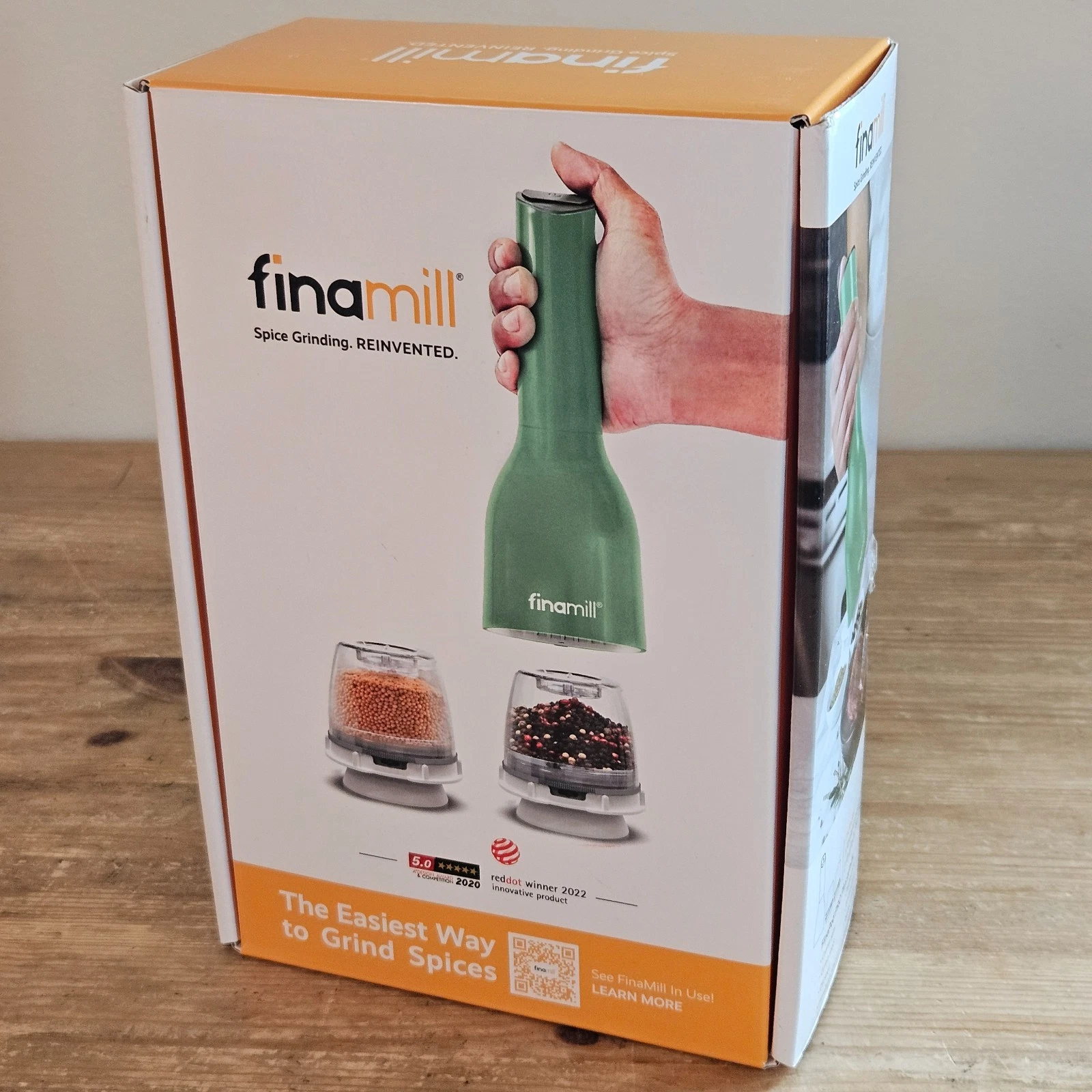 FinaMill Battery-Powered Salt & Pepper Spice Grinder Set LED Light 2 Pods