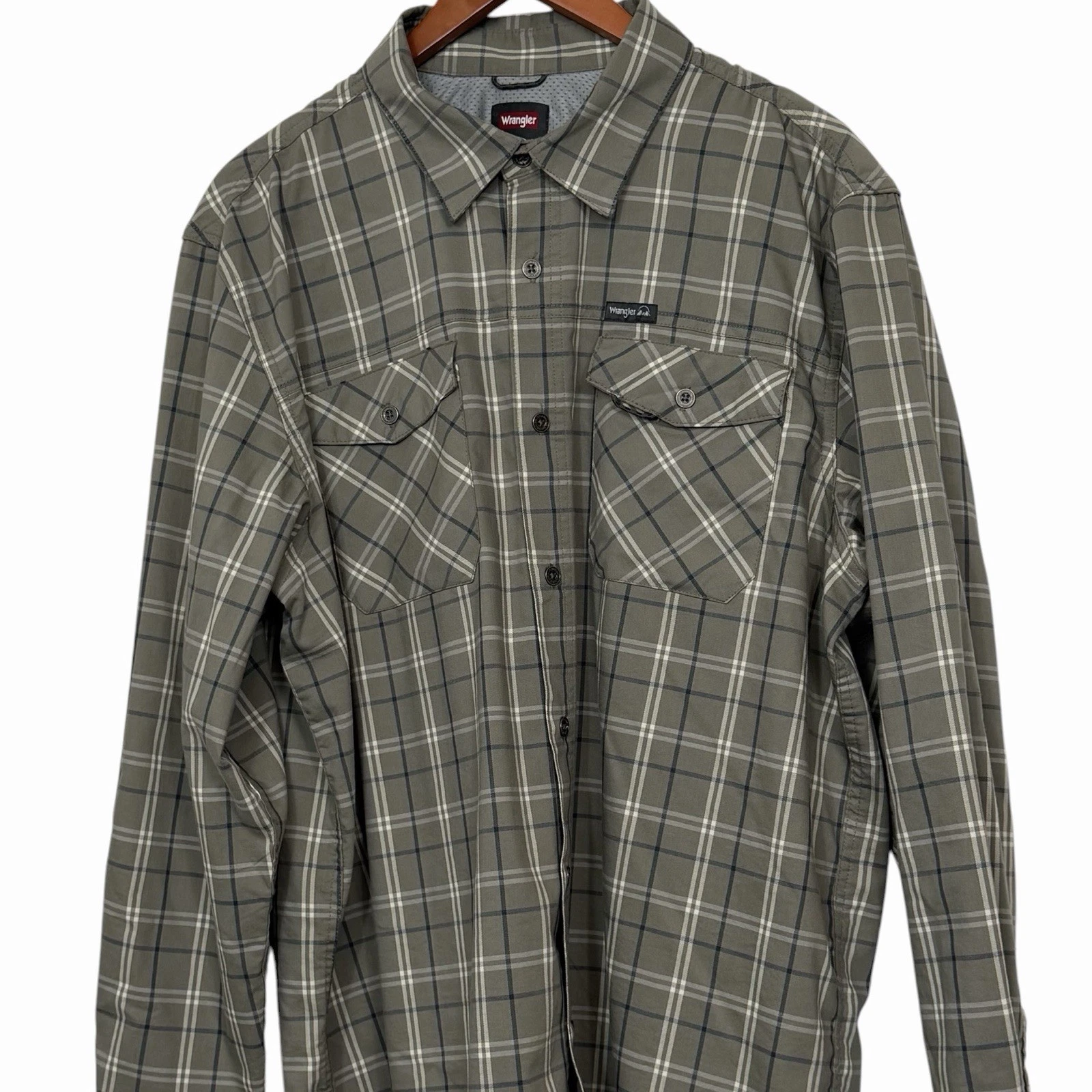 Wrangler Outdoor Mens XL Olive Green Plaid Button Up Shirt Stretch Hiking