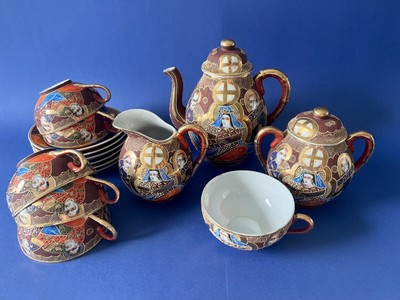 Ancien Service à Thé Japonais en Porcelaine très Fine
