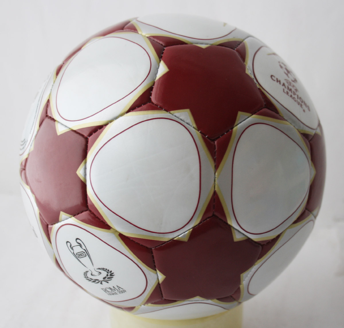 ADIDAS ROMA FINALE 2009 CHAMPIONS LEAGUE OFFICIAL MATCH BALL